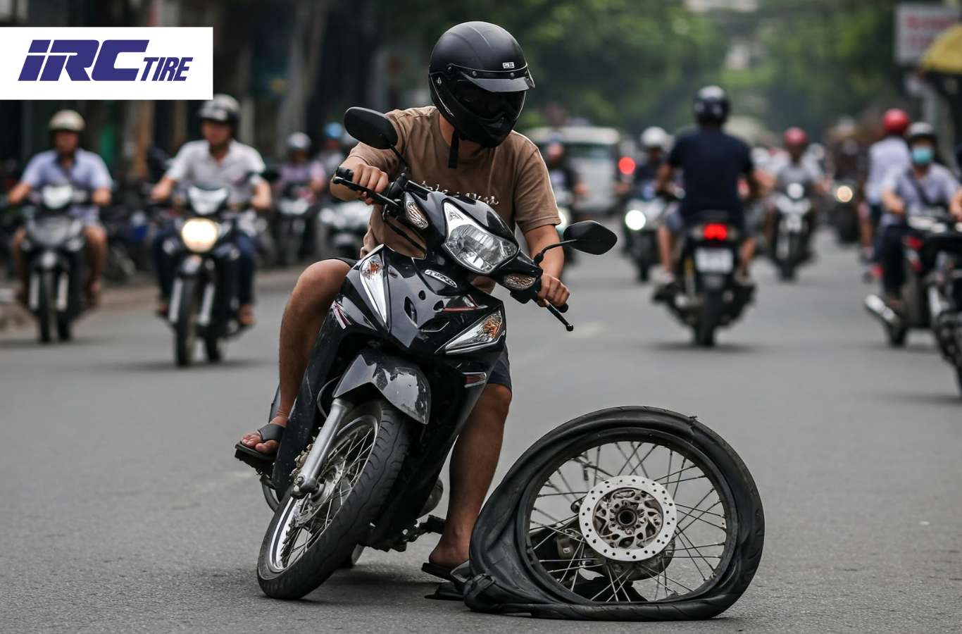 Sử dụng lốp xe đã quá hạn làm tăng nguy cơ nổ lốp