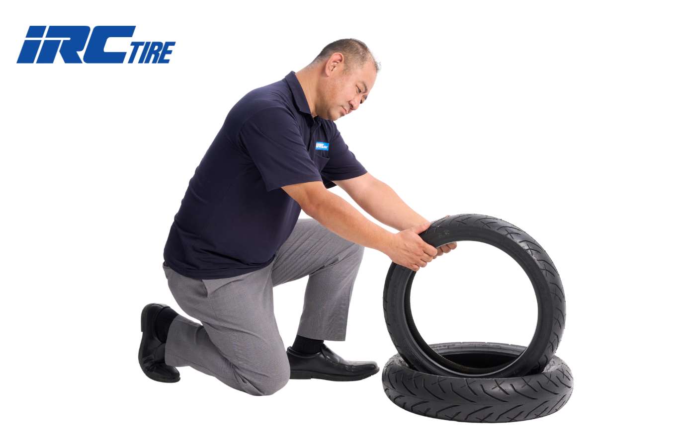 Lốp xe máy có mấy loại?