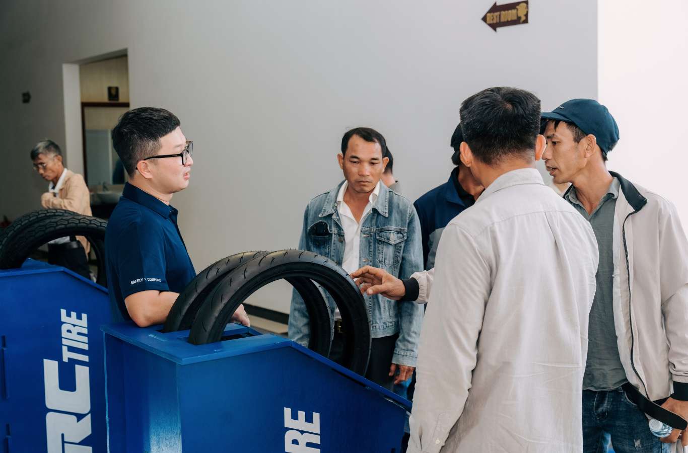 Những lưu ý khi mua lốp xe máy