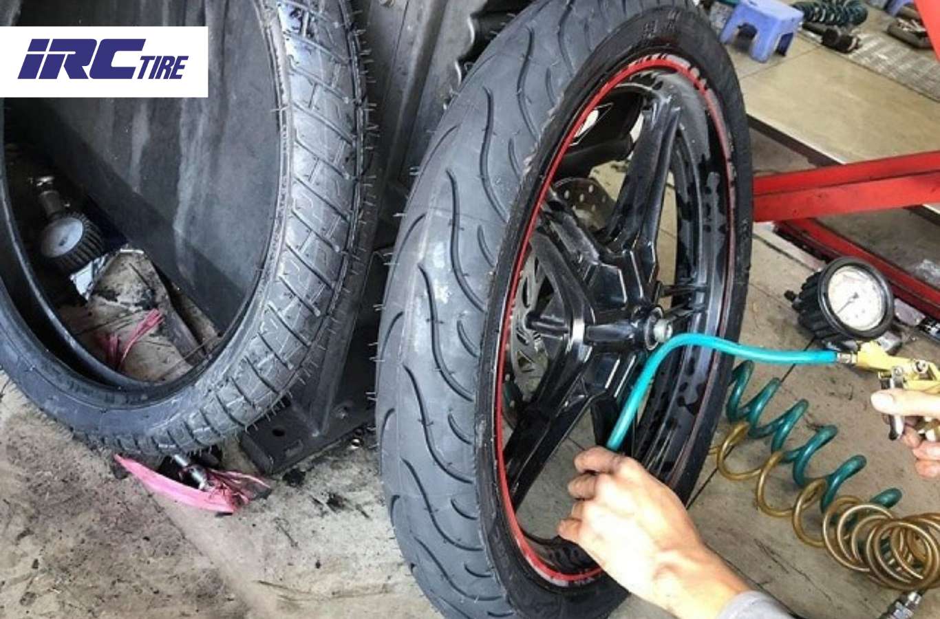 Những lưu ý khi thay lốp xe Raider